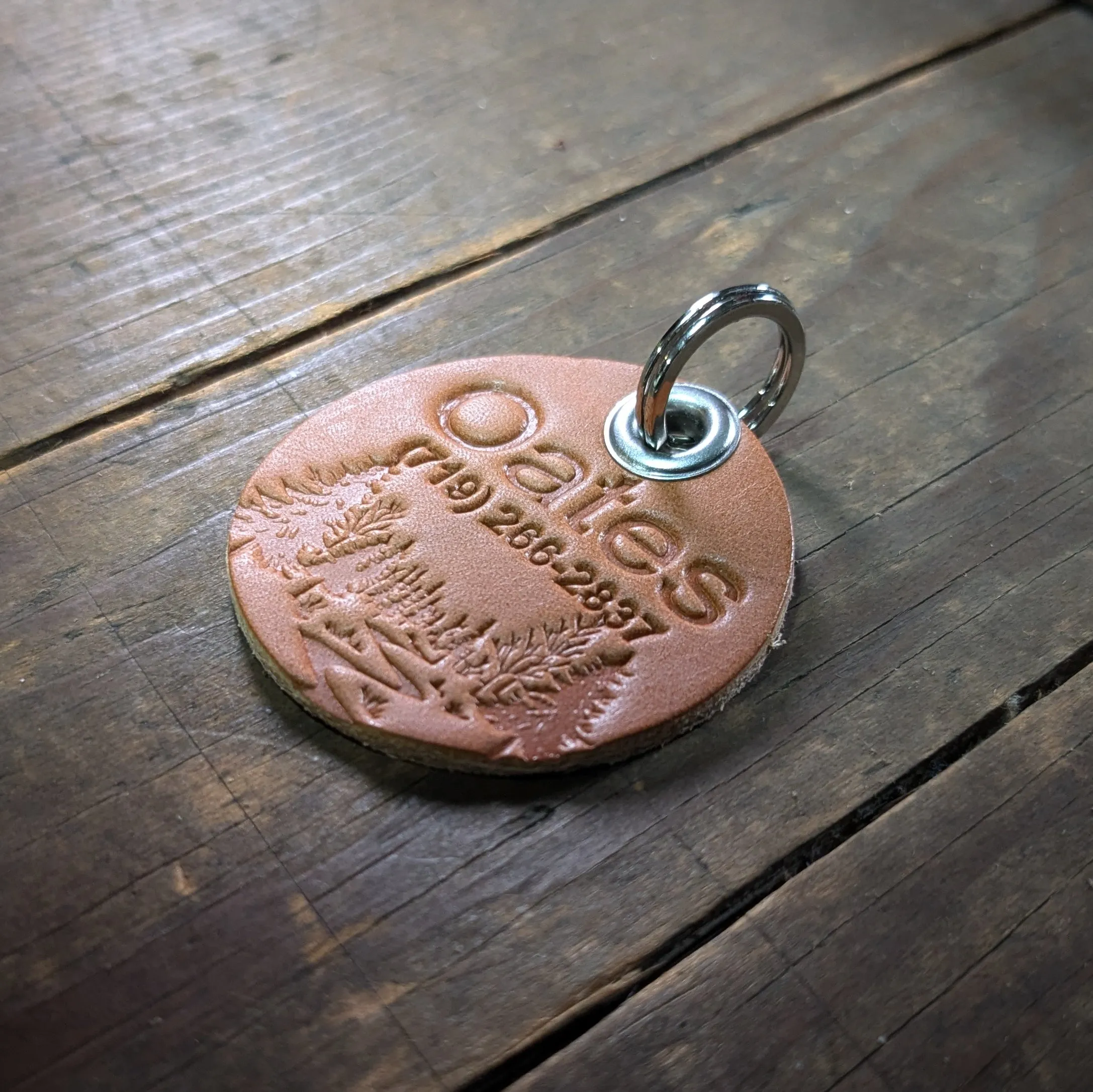 Leather Pet ID Tag, Quiet ID Tag for Dogs - Woodland